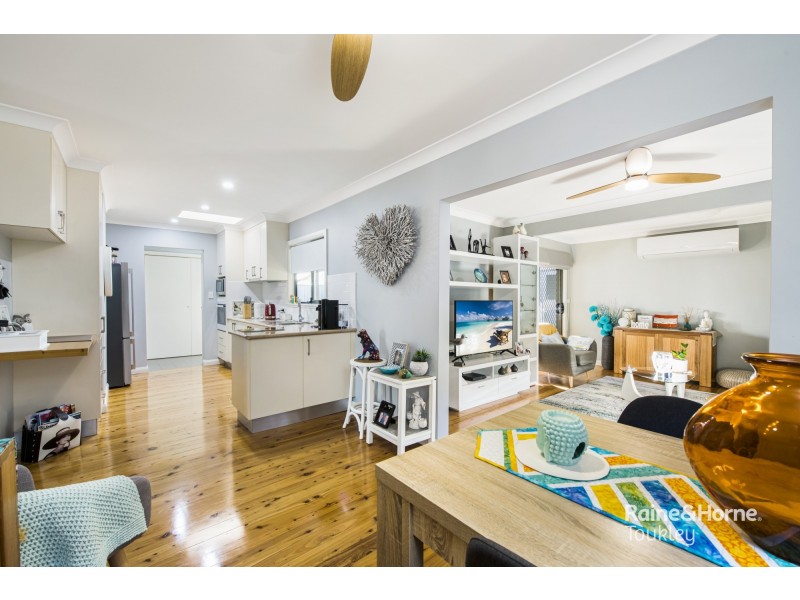 29 Merrendale Avenue, Gorokan NSW 2263