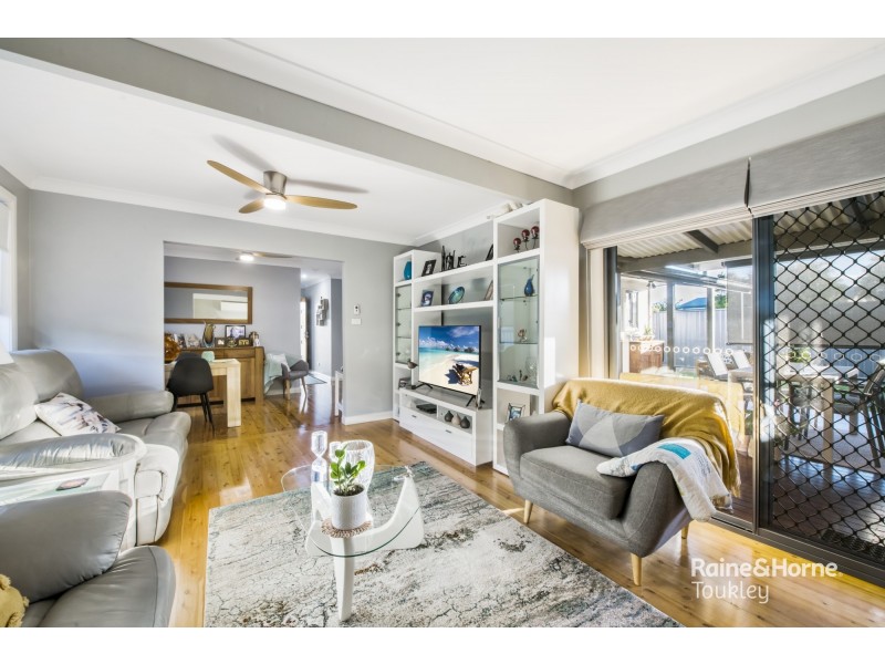 29 Merrendale Avenue, Gorokan NSW 2263