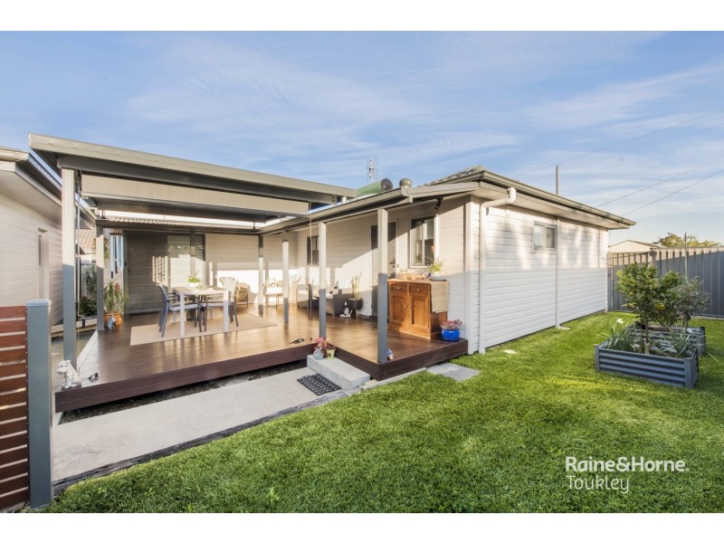 29 Merrendale Avenue, Gorokan NSW 2263