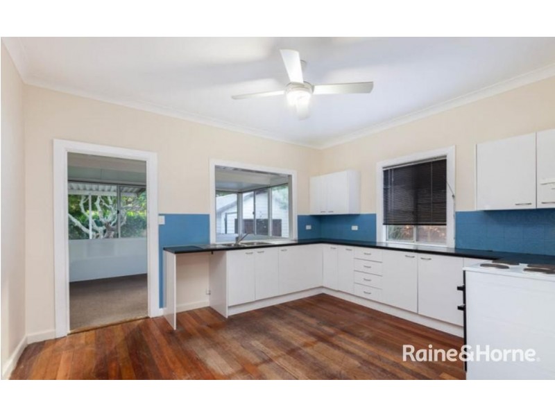 22 Canton Beach Road, Toukley NSW 2263