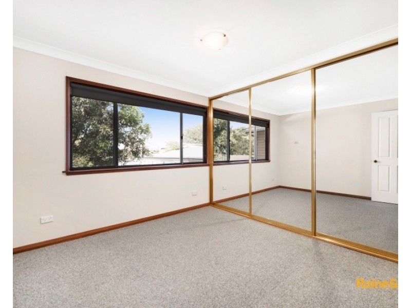19 Yackerboom Avenue, Buff Point NSW 2262