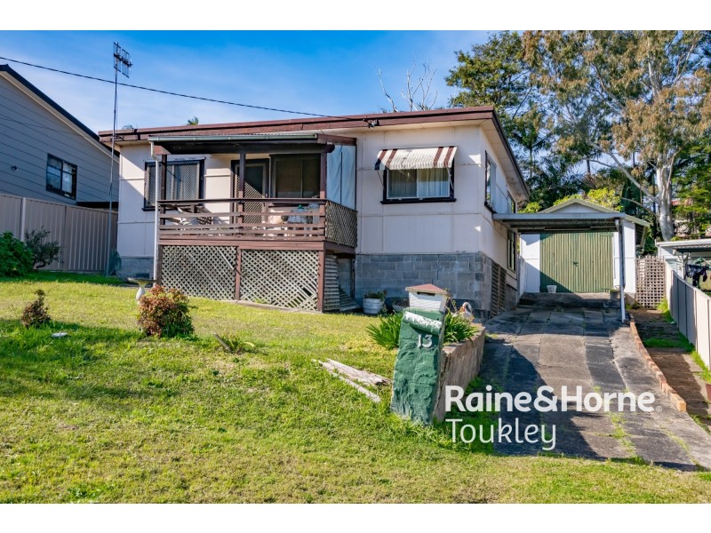 13 Hartog Avenue, Lake Munmorah NSW 2259