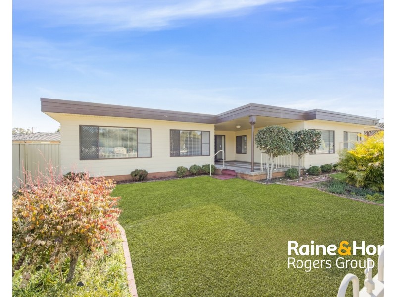 1/14 Belbowrie Street, Canton Beach NSW 2263