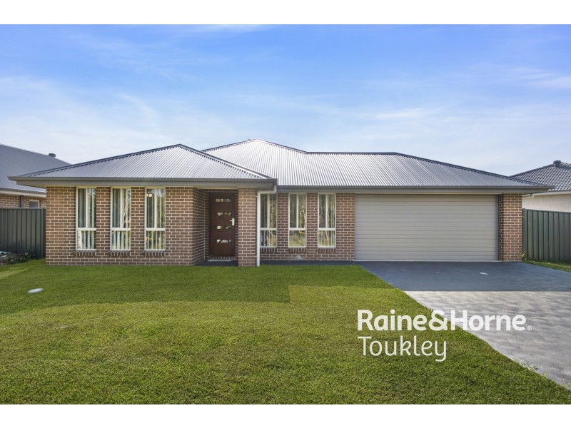 3 Stanhope Crescent, Wadalba NSW 2259