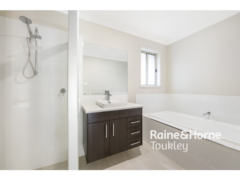 3 Stanhope Crescent, Wadalba NSW 2259