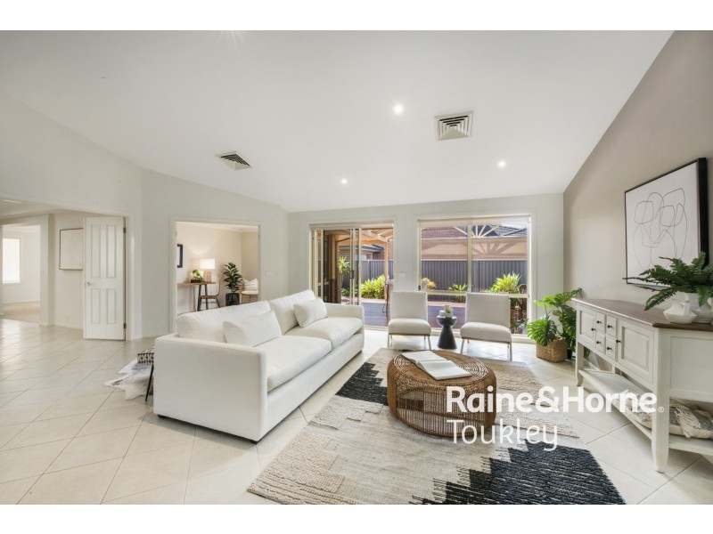 30 Cherry Blossom Crescent, Hamlyn Terrace NSW 2259