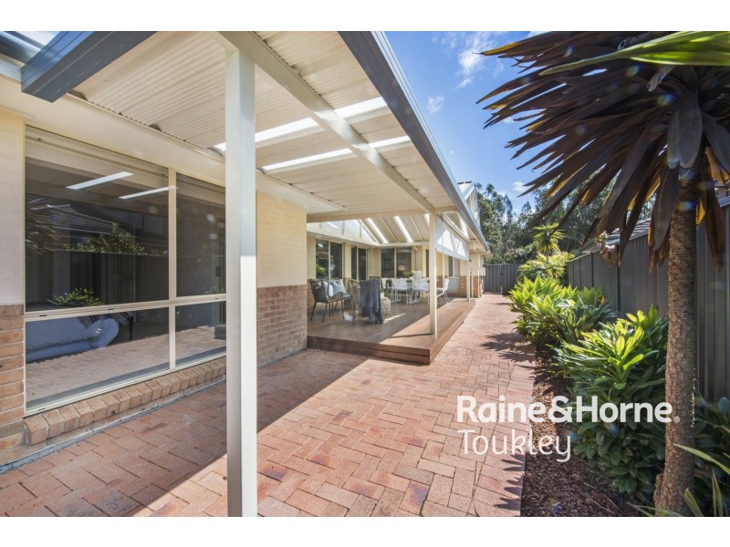 30 Cherry Blossom Crescent, Hamlyn Terrace NSW 2259