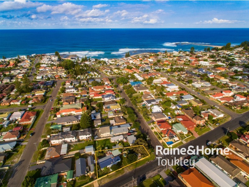2 Yeddenba Ave, Blue Bay NSW 2261