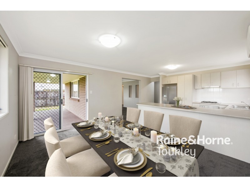 18 Birkdale Boulevard, Cessnock NSW 2325