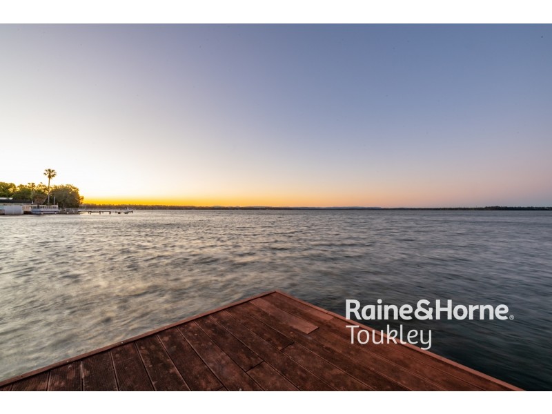 124 Main Road, Toukley NSW 2263