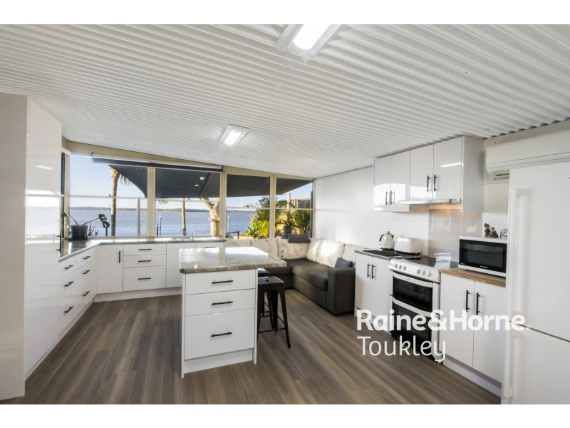 124 Main Road, Toukley NSW 2263