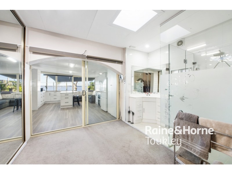 124 Main Road, Toukley NSW 2263