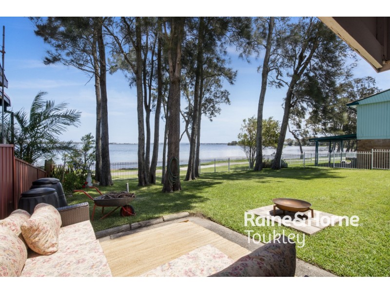 162 Scenic Drive, Budgewoi NSW 2262
