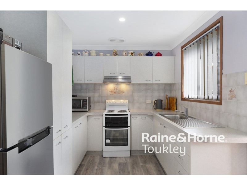 2A Melrose Avenue, Gorokan NSW 2263