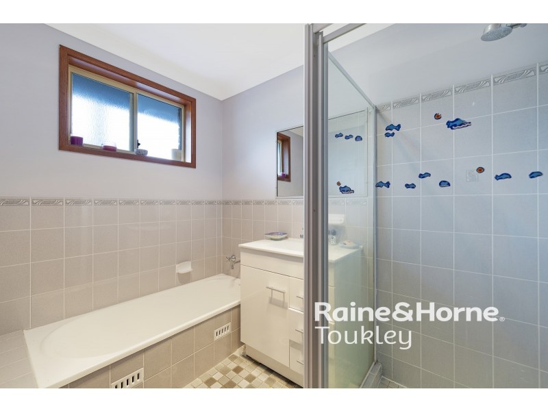 2A Melrose Avenue, Gorokan NSW 2263