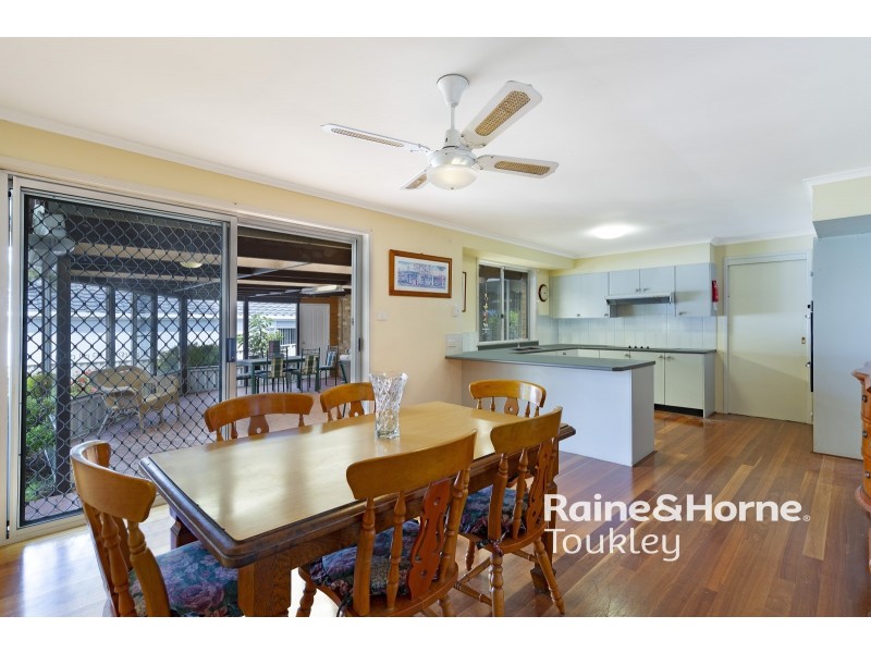 5 Reganza Street, Lake Haven NSW 2263