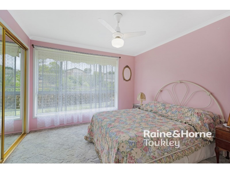 5 Reganza Street, Lake Haven NSW 2263