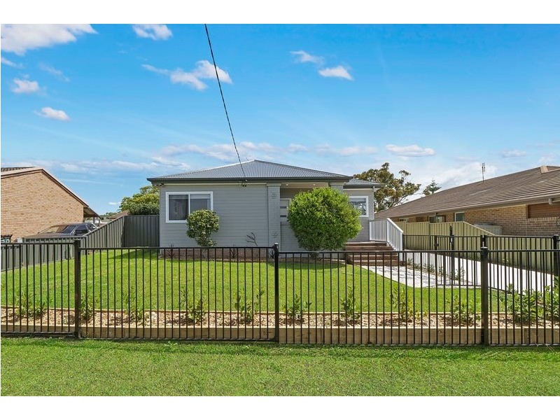 40 Fravent Street, Toukley NSW 2263