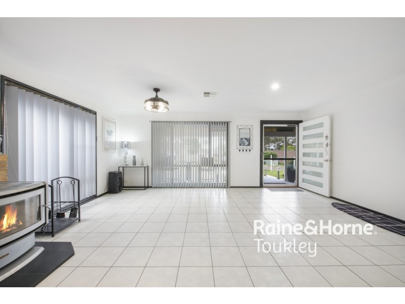 30 Lake Street, Wyee Point NSW 2259
