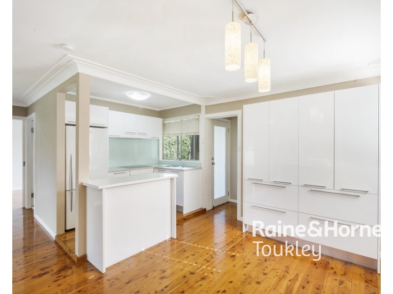 22 Barnard Crescent, Toukley NSW 2263