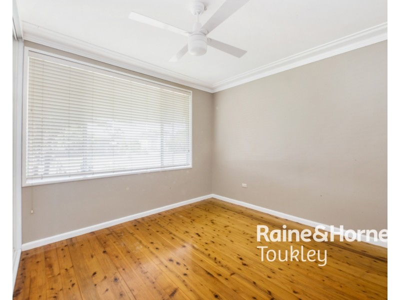 22 Barnard Crescent, Toukley NSW 2263