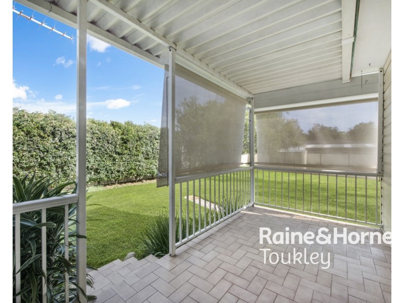 22 Barnard Crescent, Toukley NSW 2263