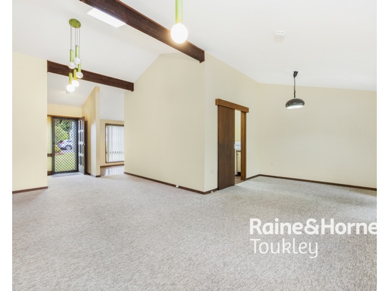 8 Paul Place, Gorokan NSW 2263