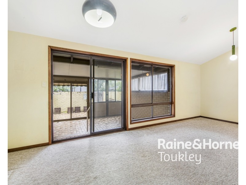 8 Paul Place, Gorokan NSW 2263