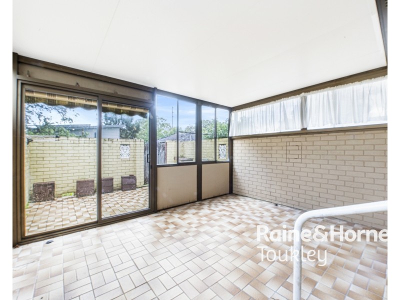 8 Paul Place, Gorokan NSW 2263