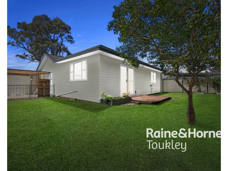 8 Gleddon Avenue, Gorokan NSW 2263