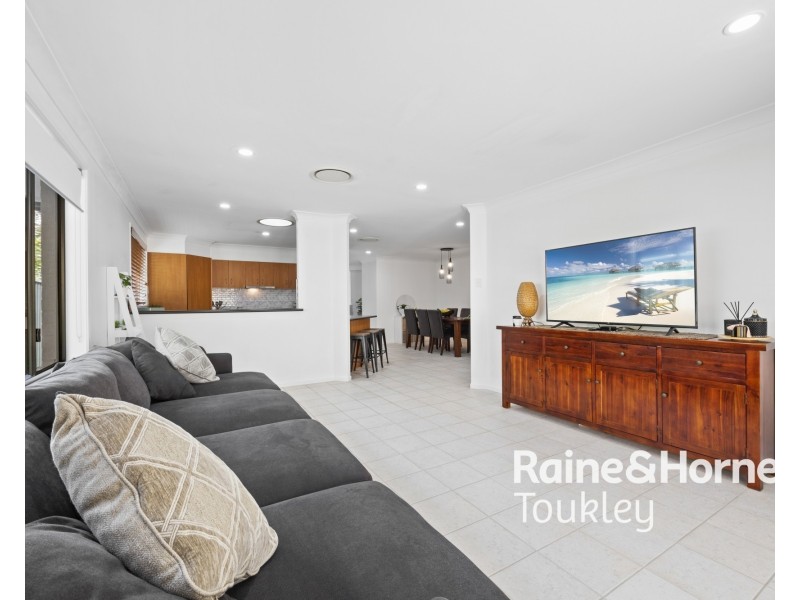 29 Ginganup Road, Summerland Point NSW 2259