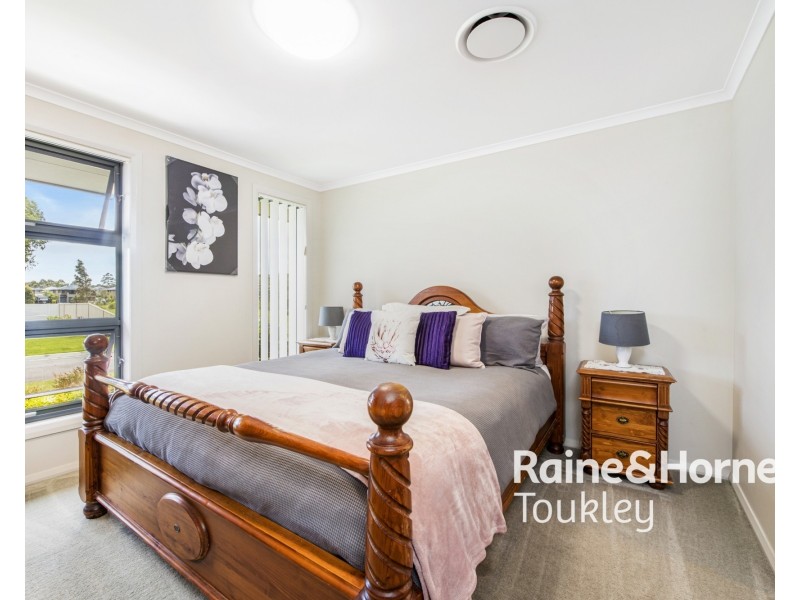 37 Grasstree Avenue, Woongarrah NSW 2259