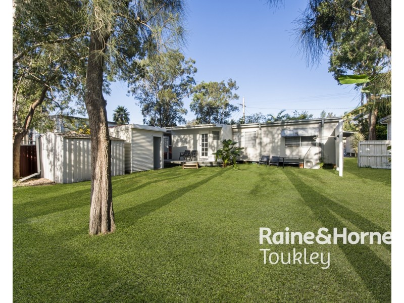 20 Murrumbong Road, Summerland Point NSW 2259