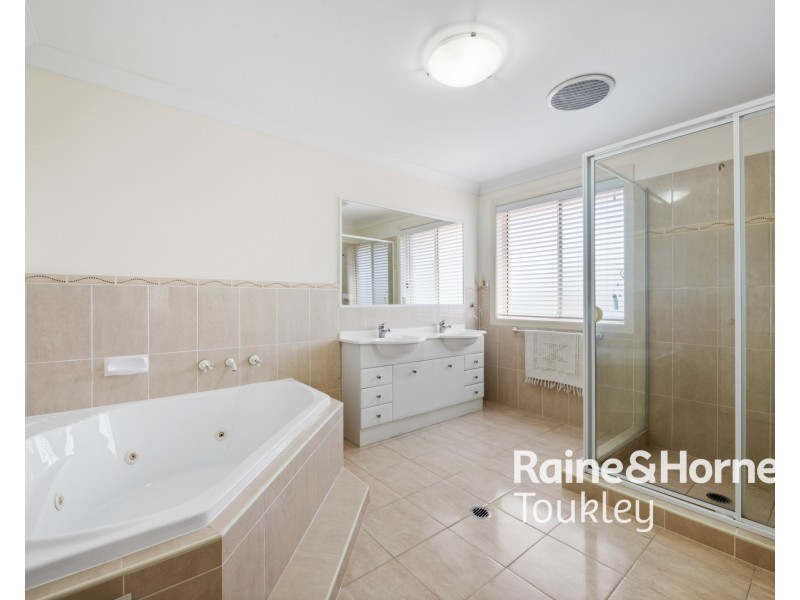 264 Tuggerawong Road, Tuggerawong NSW 2259
