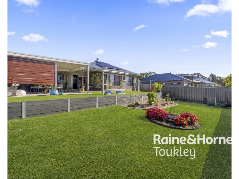 15 Burindi Street, Gwandalan NSW 2259