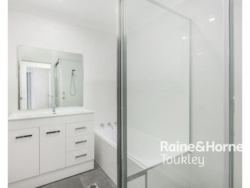 88 Griffith Street, Mannering Park NSW 2259