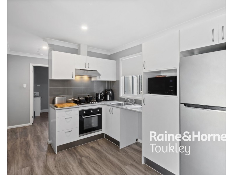 12 Delia Avenue, Budgewoi NSW 2262