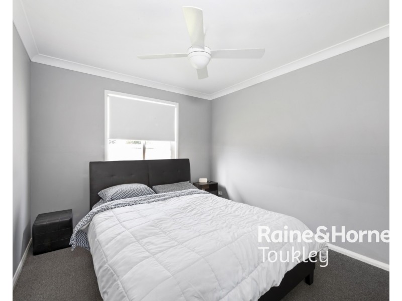 12 Delia Avenue, Budgewoi NSW 2262
