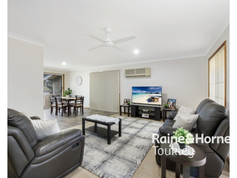 31 Lake Street, Wyee Point NSW 2259