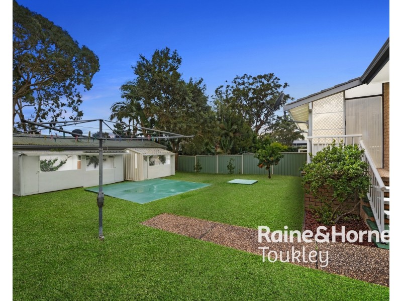 31 Lake Street, Wyee Point NSW 2259
