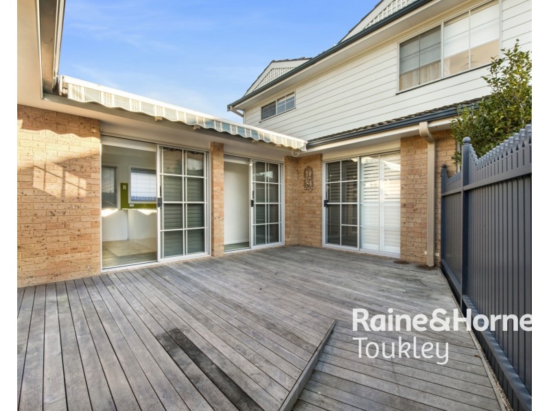 2/8-9 Young Street, Norah Head NSW 2263