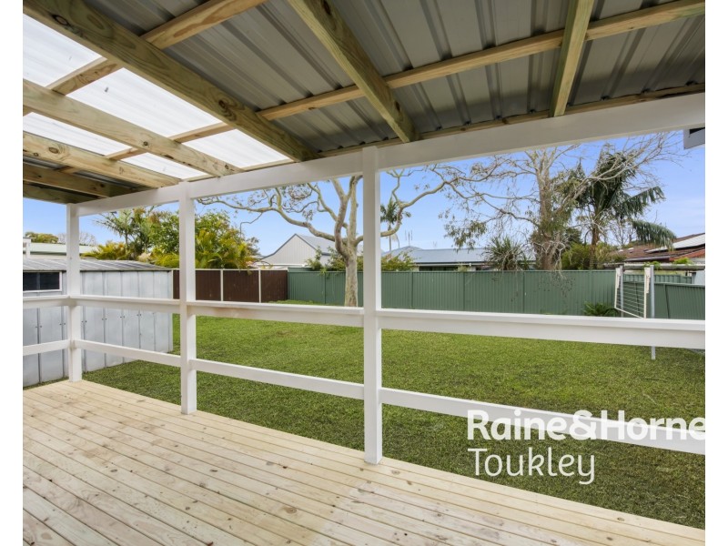 27 Robson Avenue, Gorokan NSW 2263