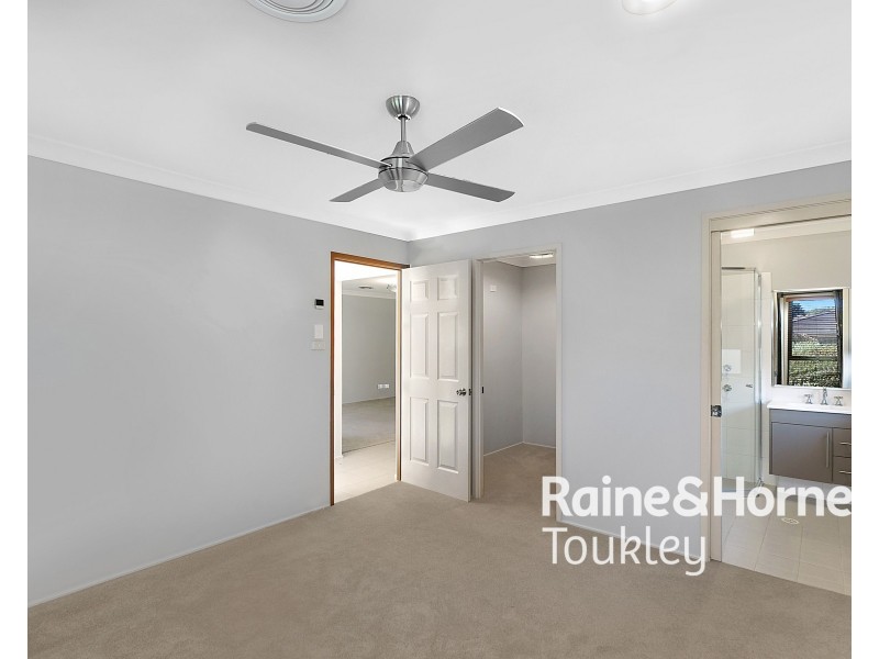 18 Capri Close, Woongarrah NSW 2259