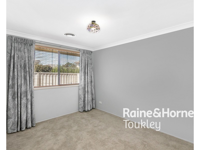 18 Capri Close, Woongarrah NSW 2259