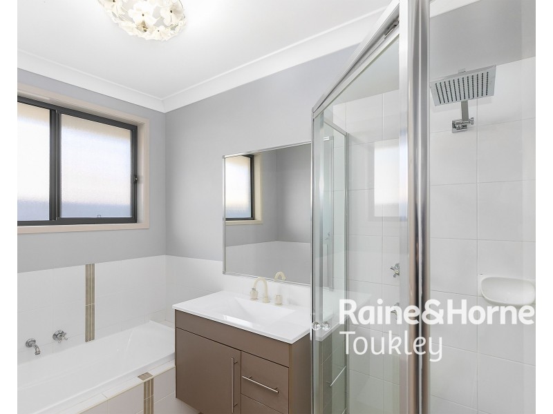 18 Capri Close, Woongarrah NSW 2259