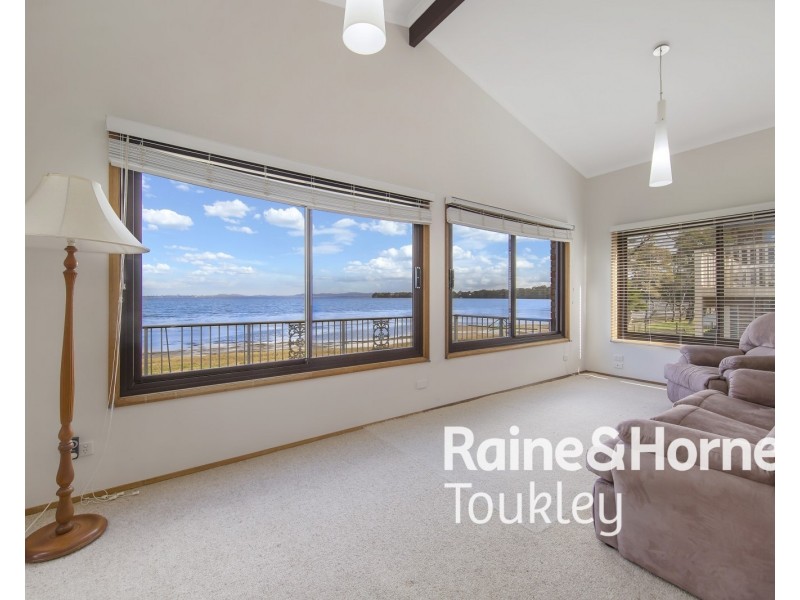 58 Marks Road, Gorokan NSW 2263