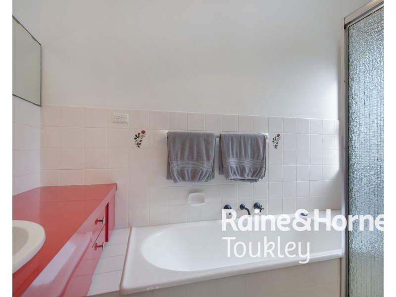 58 Marks Road, Gorokan NSW 2263
