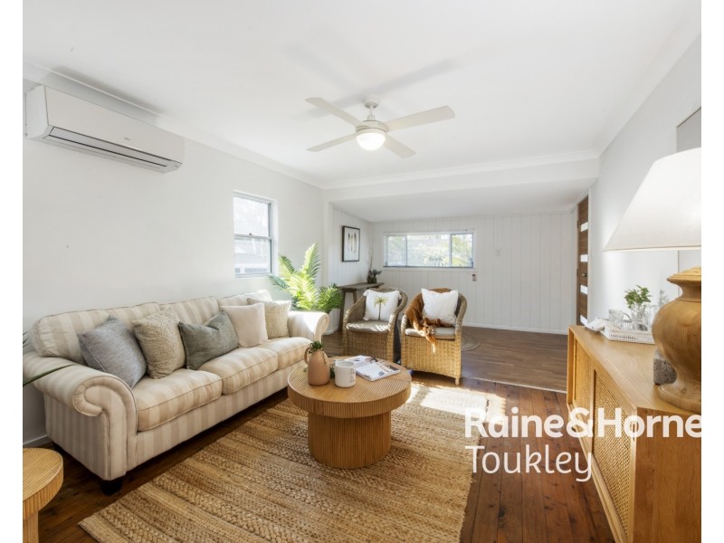 192 Scenic Drive, Budgewoi NSW 2262