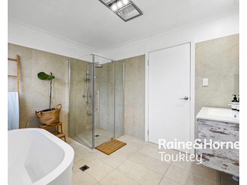 89 Coonanga Avenue, Budgewoi NSW 2262