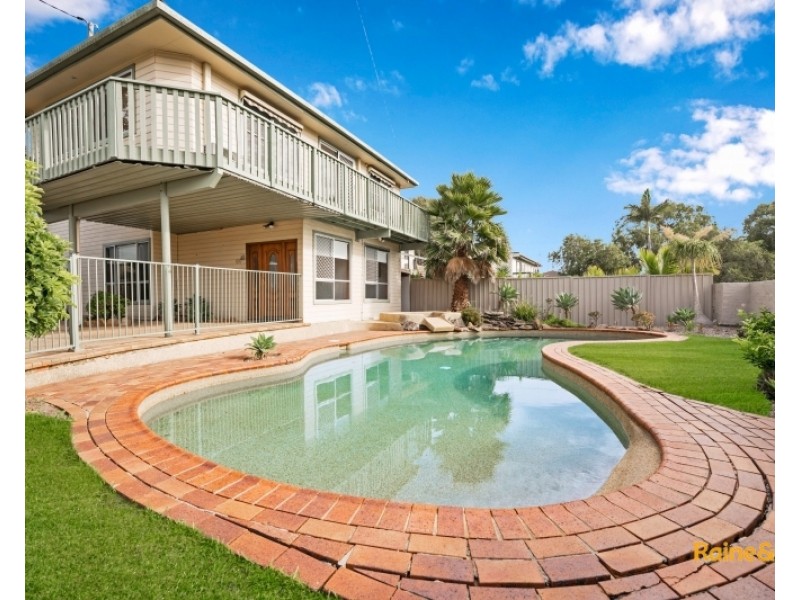 19 Yackerboom Avenue, Buff Point NSW 2262